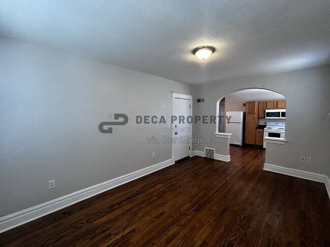 Foto del edificio - 4051 Giles Ave