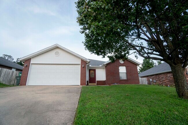 Foto del edificio - 1172 S Pepper Tree Ln