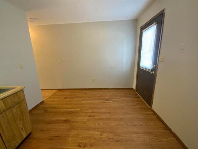 Building Photo - 1034 Belle Valley Dr