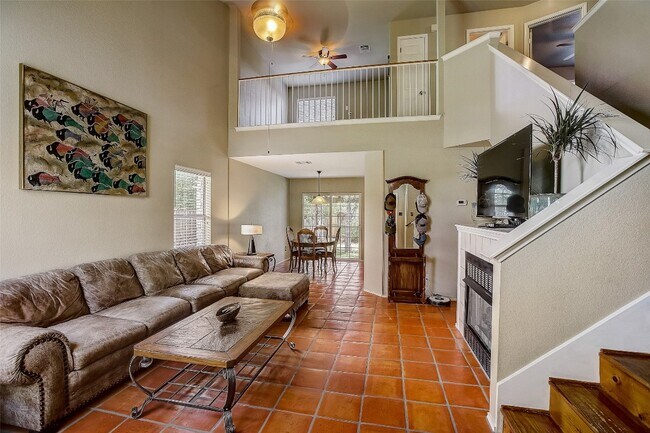 Foto del edificio - 7449 Peabody Dr