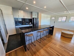 Building Photo - 4234 Keaka Dr