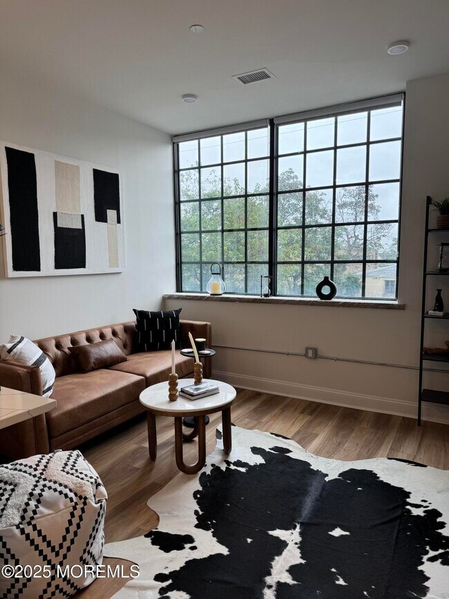 Foto del edificio - 179 Chelsea Ave