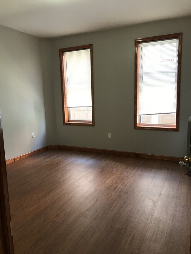 Back Room #2 - 1456 Dahill Rd