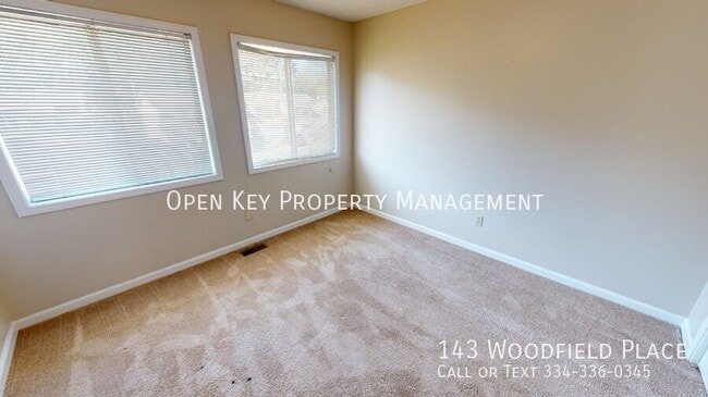 Foto del edificio - 143 Woodfield Pl