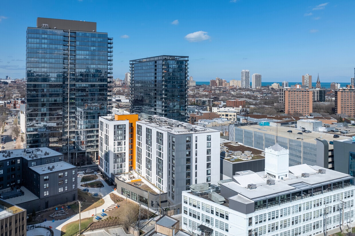 Post Chicago - 853 W Blackhawk St Chicago, IL 60642 | Apartments.com