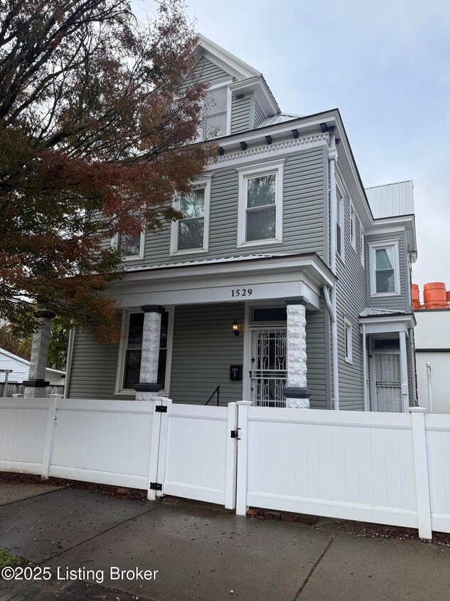 Foto principal - 1529 Christy Ave