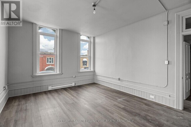 Building Photo - 382 Main St S