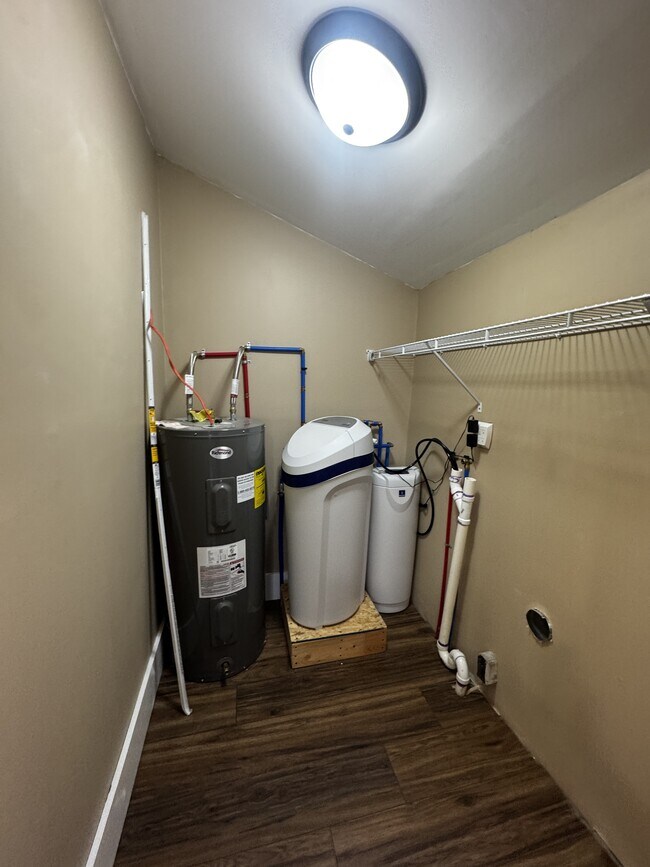 Foto del edificio - 904 S Bell St