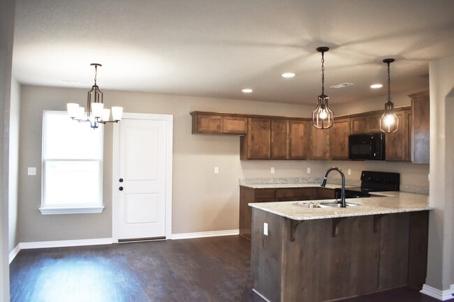 Photo - Charming 3 Bedroom 2 Bathroom Home in Prai...