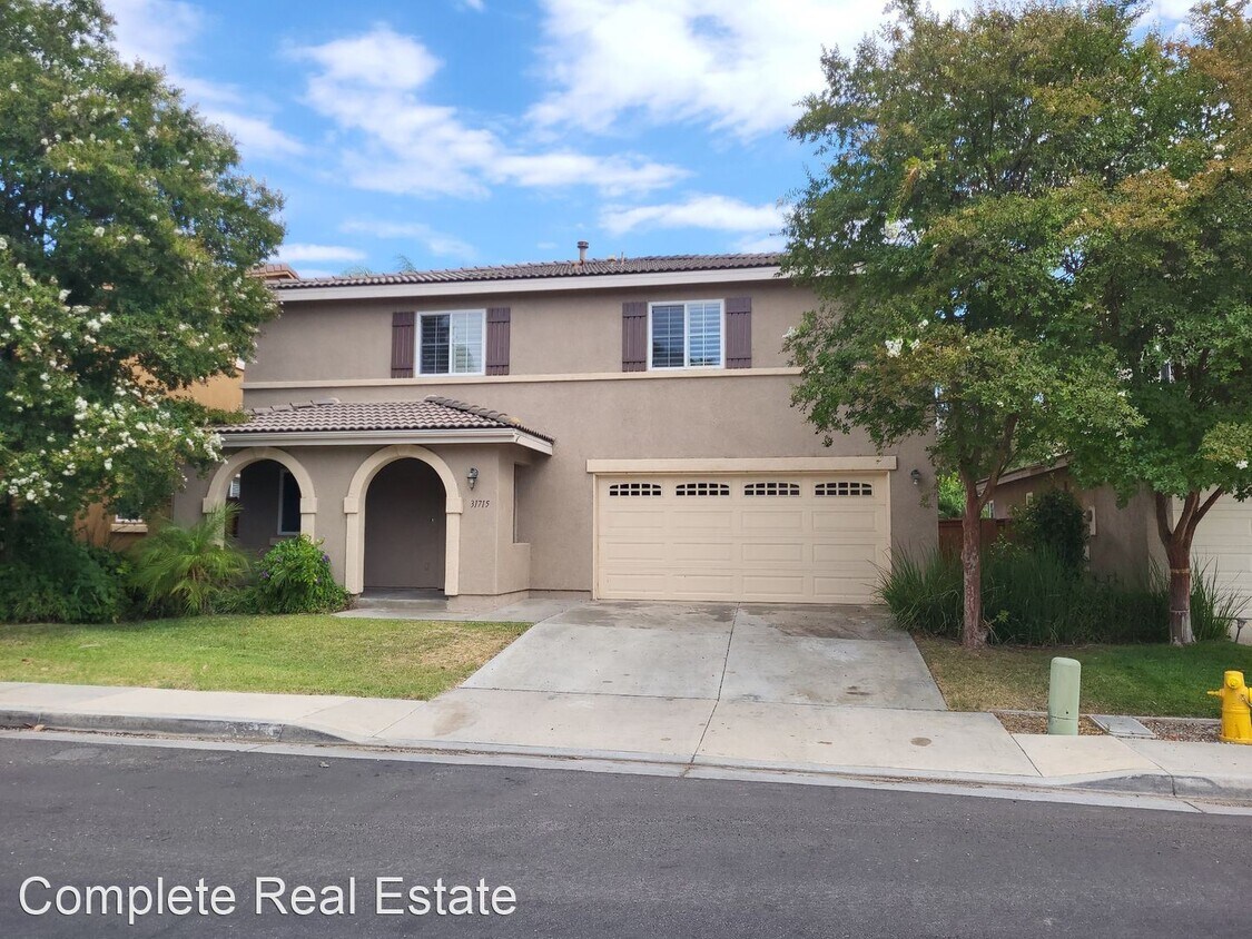 4 br, 2.5 bath House 31715 Sandhill Lane House Rental in Temecula