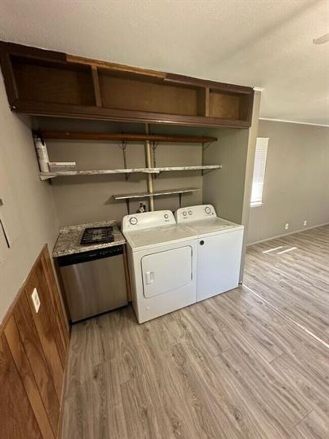 Foto del edificio - 1102 N Lincoln Ave