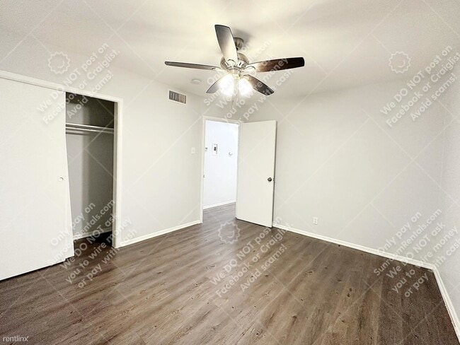 Building Photo - 2 br, 1 bath Duplex - 254 Sunnyland Dr