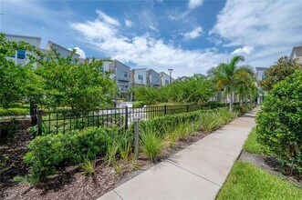 Building Photo - 1162 25th Way N