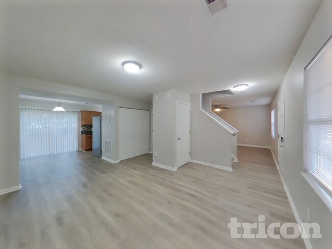 Foto del edificio - 131 Quiet Grove Dr