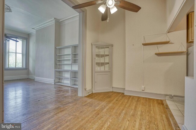 Building Photo - 1604 Park Ave