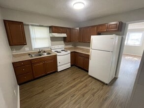 Building Photo - 50-52 Morehouse Ct