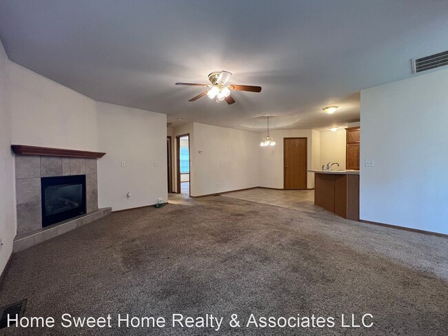 Building Photo - 3 br, 2 bath House - 1267 S Pinhook Dr