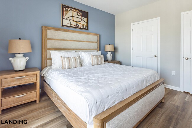 Building Photo - 100 River Park Dr