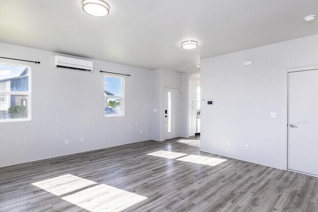 Building Photo - 91-1240 Likolehua Loop