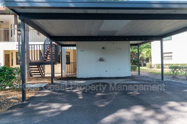 Foto del edificio - 114 Pine Hollow Dr