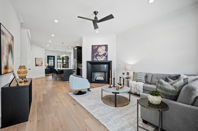 Building Photo - 4161 Cocos Wy