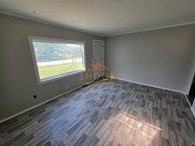 Foto del edificio - 2 BR