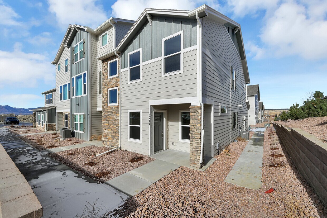 6241 Felsite Grv, Colorado Springs, CO 80924 Townhome Rentals in