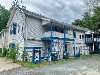 Building Photo - 15 School St
