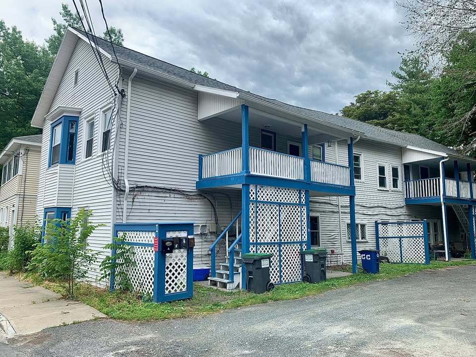 Exterior front - 15 School St