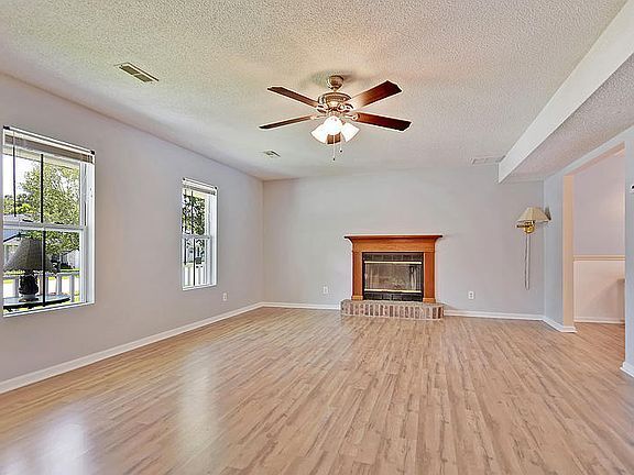 Building Photo - 40471 Rome Beauty Way