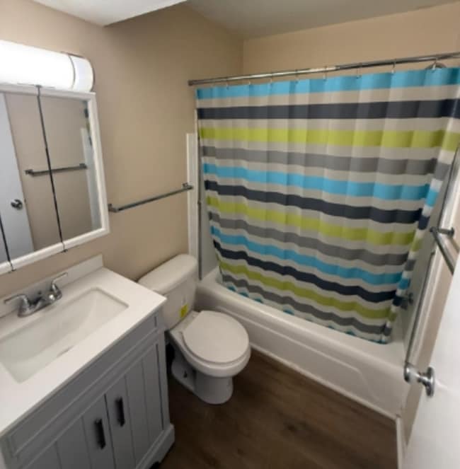 Building Photo - 117 S Elder Ln