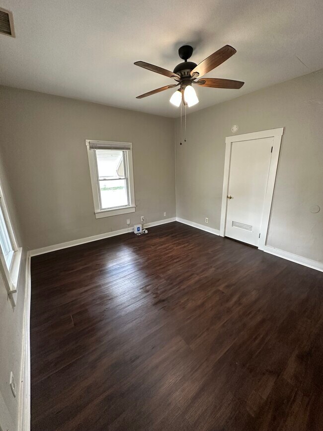 Foto del edificio - 841 Beecher St