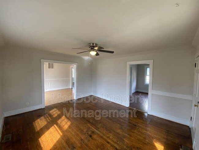 Building Photo - 138 Mansfield St