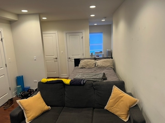 Building Photo - 4424-4432 N Wolcott Ave