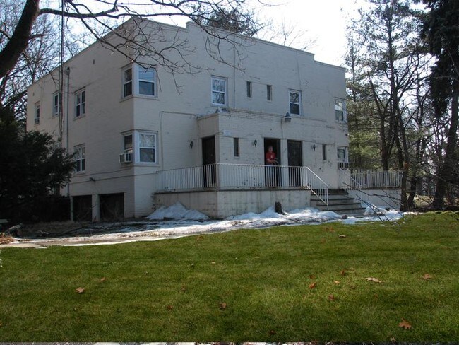 Foto del edificio - Grand Avenue Apartments