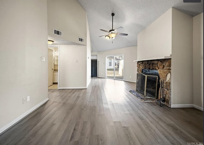 Building Photo - Home for Rent in Hot Springs!