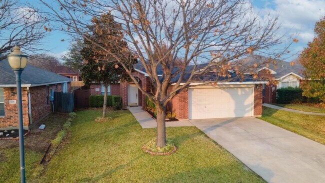 Foto del edificio - 1055 Port Sullivan Dr