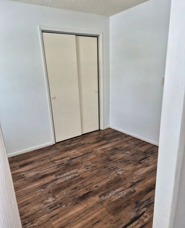 Building Photo - 212 Sycamore St