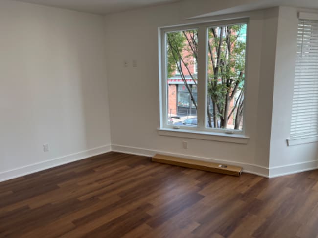 Building Photo - 2556 Frankford Ave