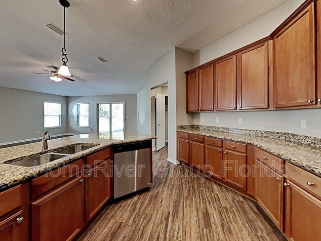 Building Photo - 12667 Sheffield Walk Ln