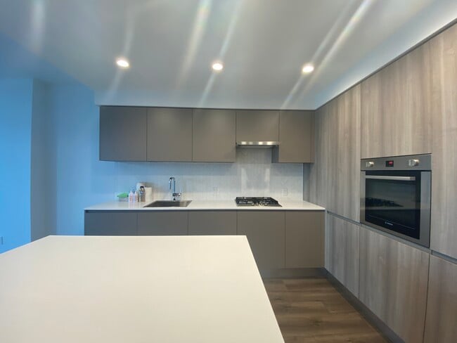 Building Photo - 3809 Evergreen Pl
