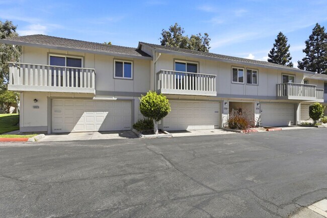 Foto del edificio - Northpoint Townhome