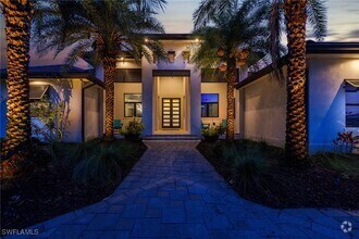Building Photo - 15392 Old Pine Ct