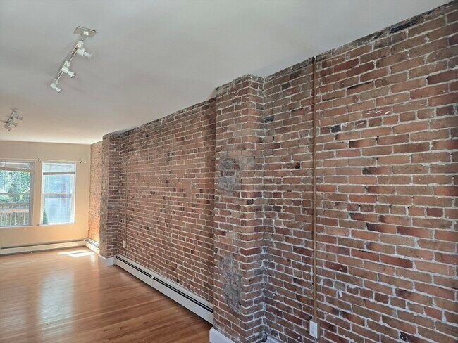 Foto del edificio - 319 Spruce St