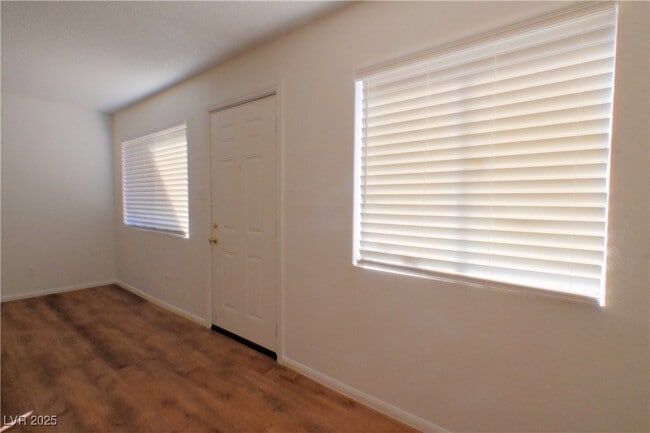 Foto del edificio - 2608 E Mesquite Ave