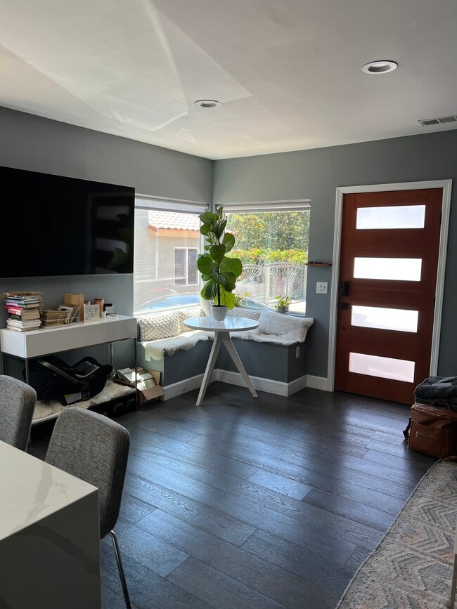 Foto del edificio - 1510 Hauser Blvd