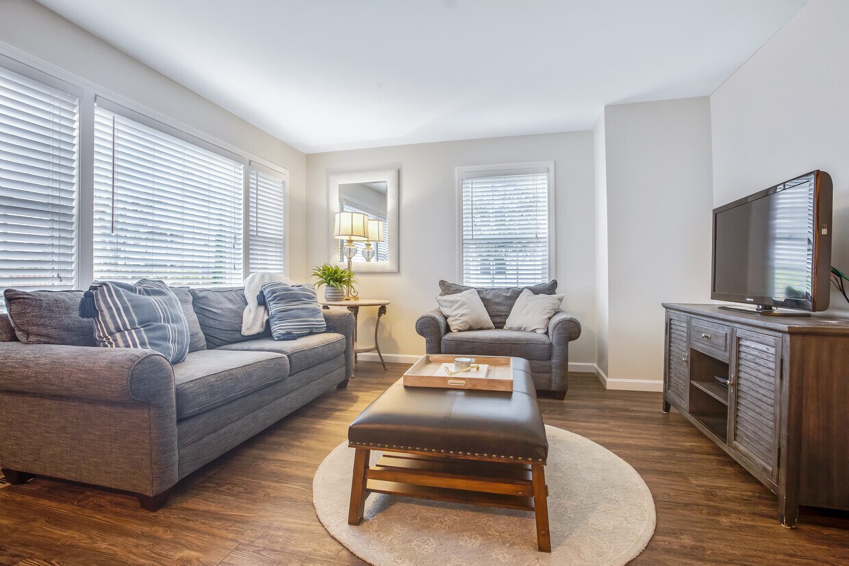 16 Weld Ave, Norwood, MA 02062 Townhome Rentals in Norwood MA