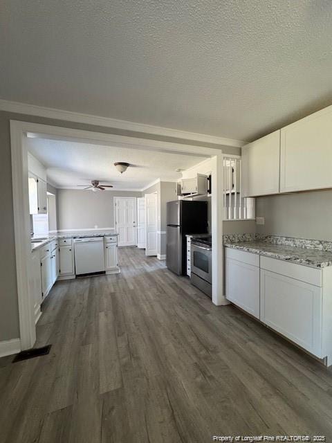 Foto del edificio - 5904 Lake Terrace Ct