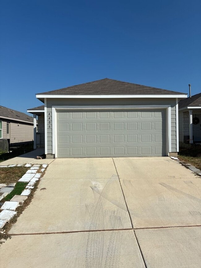 Building Photo - Move In Within 30 Days — Only $1,375! Limited-Time Offer