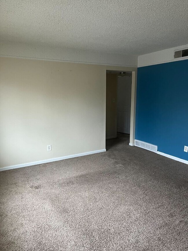 Foto del edificio - 2 Bedroom Bungalow - $1100
